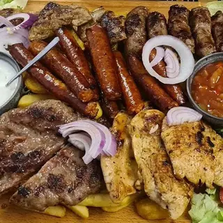 Hajducka plata "Milan Knezina" za 4 osobe 1400 g mesa