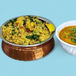 Бирияни пиле (900)гр.