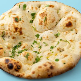 Наан с чесън