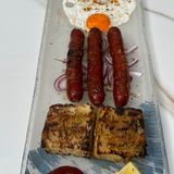 Традиционна Наденица Кацивели с Пълнеж от Кашкавал (450г)