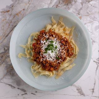 Паста от детството с кайма и оригинално фета сирене (300g)