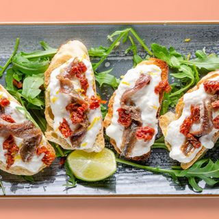 Брускати с аншоа 200 гр.