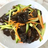 5.Салата черни гъби 300г 