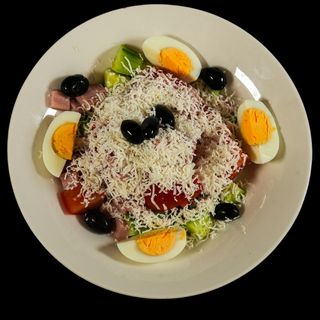 4B. Овчарска салата