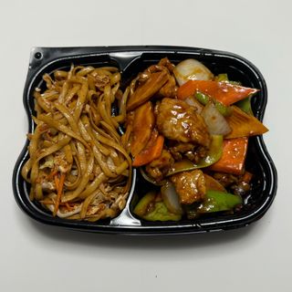 3368. Спагети със зеленчуци - свинско във лют сос