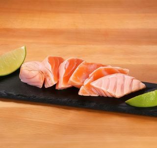 Саке Сашими Татаки (80г)