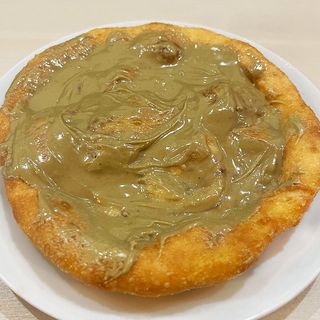 Мекица с пистачо крем