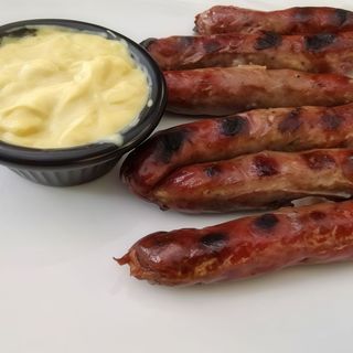 Телешки наденички на скара