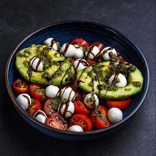 Салата Авокадо