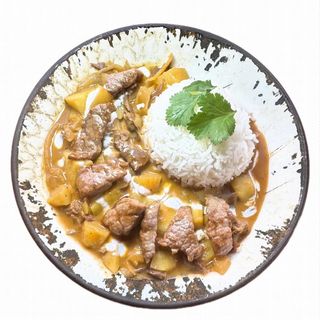 Телешко Масаман къри