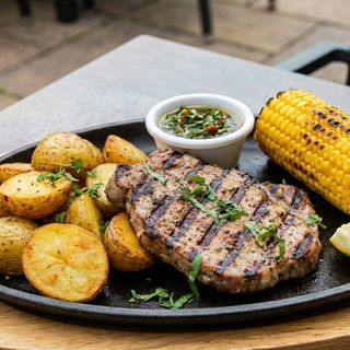 Свинска вратна пържола