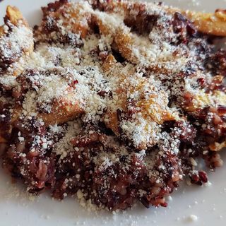 Ризото с черен ориз и сьомга