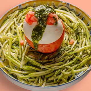 Биволска моцарела в белен домат (350г)7,8