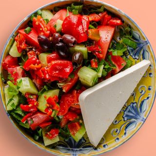 Селска салата (400г)