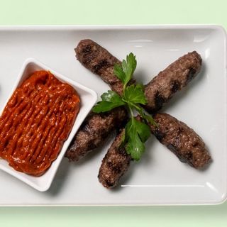 Сръбски кебапчета (300г)