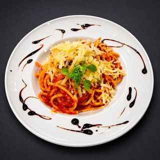 Болонезе с телешко рагу