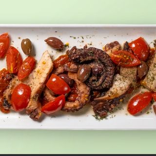 Октопод по средиземноморски (200г)