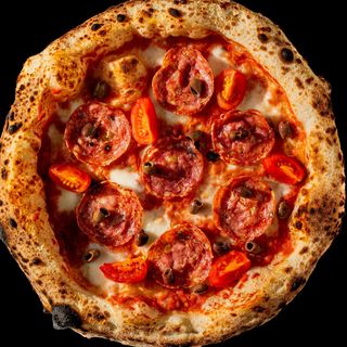 2.	Minimalista (Минималистката)