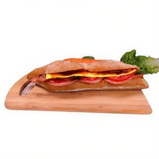 Пикантен сандвич с пеперони и чедър