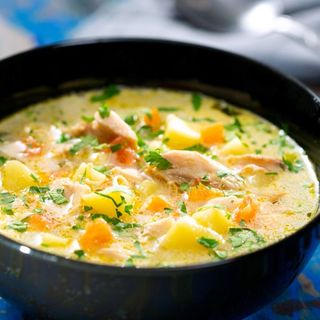 Бистра пилешка супа със зеленчуци (350г)