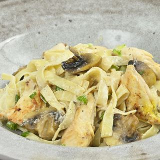 Талиатели с пилешко филе  (420г)