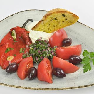 Салата Стара Варна (320 гр)