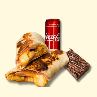 Комбо с бурито с бекон, десерт и напитка