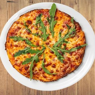 Пица Прошуто и пармезан 