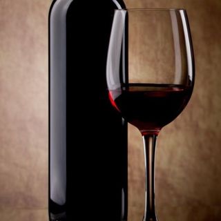 ПРИМИТИВО И СУСУМАНИЕЛО, ПЕТРА, МЕНХИР САЛЕНТО