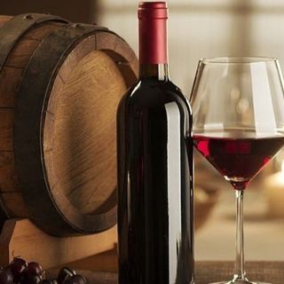 ГЪМЗА И СИРА, ИЗБА МАГУРА