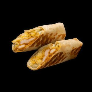 Тортила с хрупкаво пилешко филе (300г)