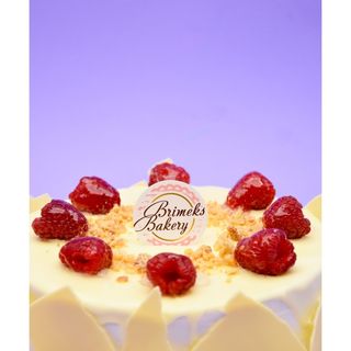 Безглутенова орехова торта с малини маскарпоне (110г)