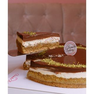 Дубайска торта (8 парчета)