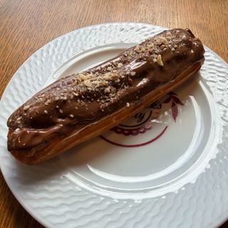 Еклер с шоколад (125г)