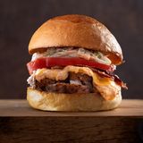 Turkey Bacon Cheeseburger 350g