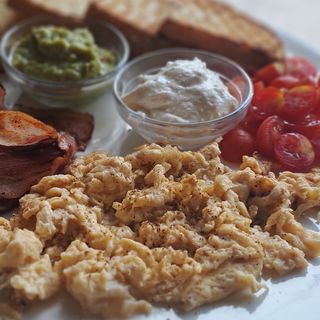 ИТАЛИАНСКА ЗАКУСКА С ПУШЕНА ПАНЧЕТА