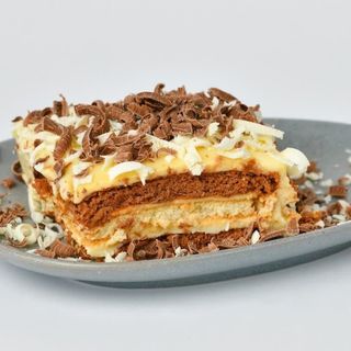 Бисквитена торта (200г)