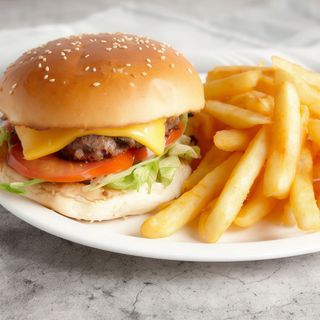 Меню Телешки бургер (450г)