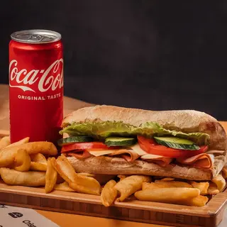 Комбо Криспи сандвич +Coca Cola