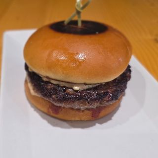 Телешки хамбургер 200гр.