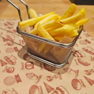 Пържени картофки 100гр.