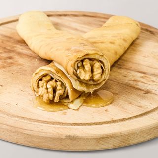 Мед и орехи (200гр)