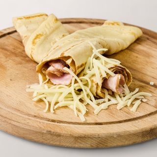 Палачинка с бекон и кашкавал