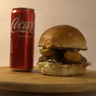 Brunch Burger + Coca Cola