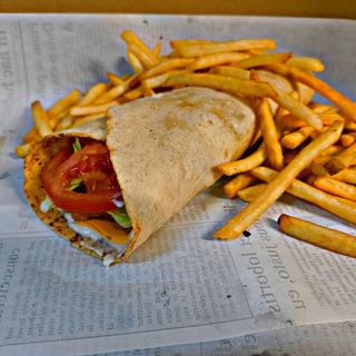 Тортила с хрупкаво пиле 350гр