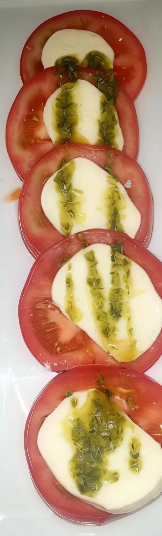 Салата Капрезе (250г)