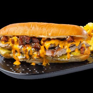 Philly Cheesesteak (450гр)