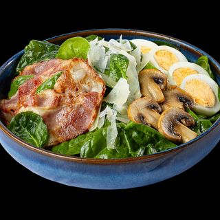 Спаначена салата с печен бекон (350гр)