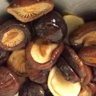 Пиле с ароматни гъби 