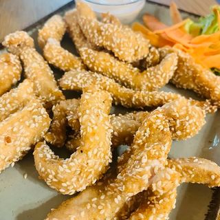 Пилешки хапки със сусам (350гр)